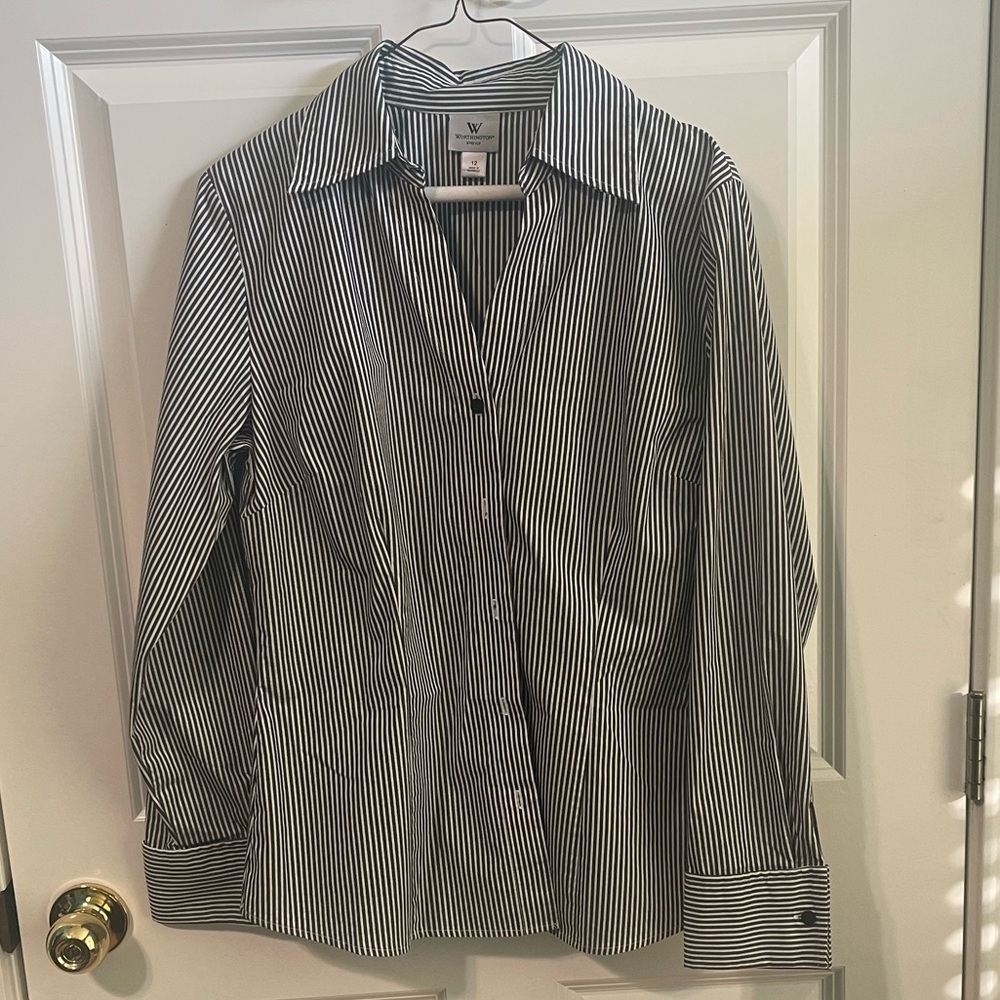 Worthington Stretch long sleeve Black and White vertical striped shirt Size: 12